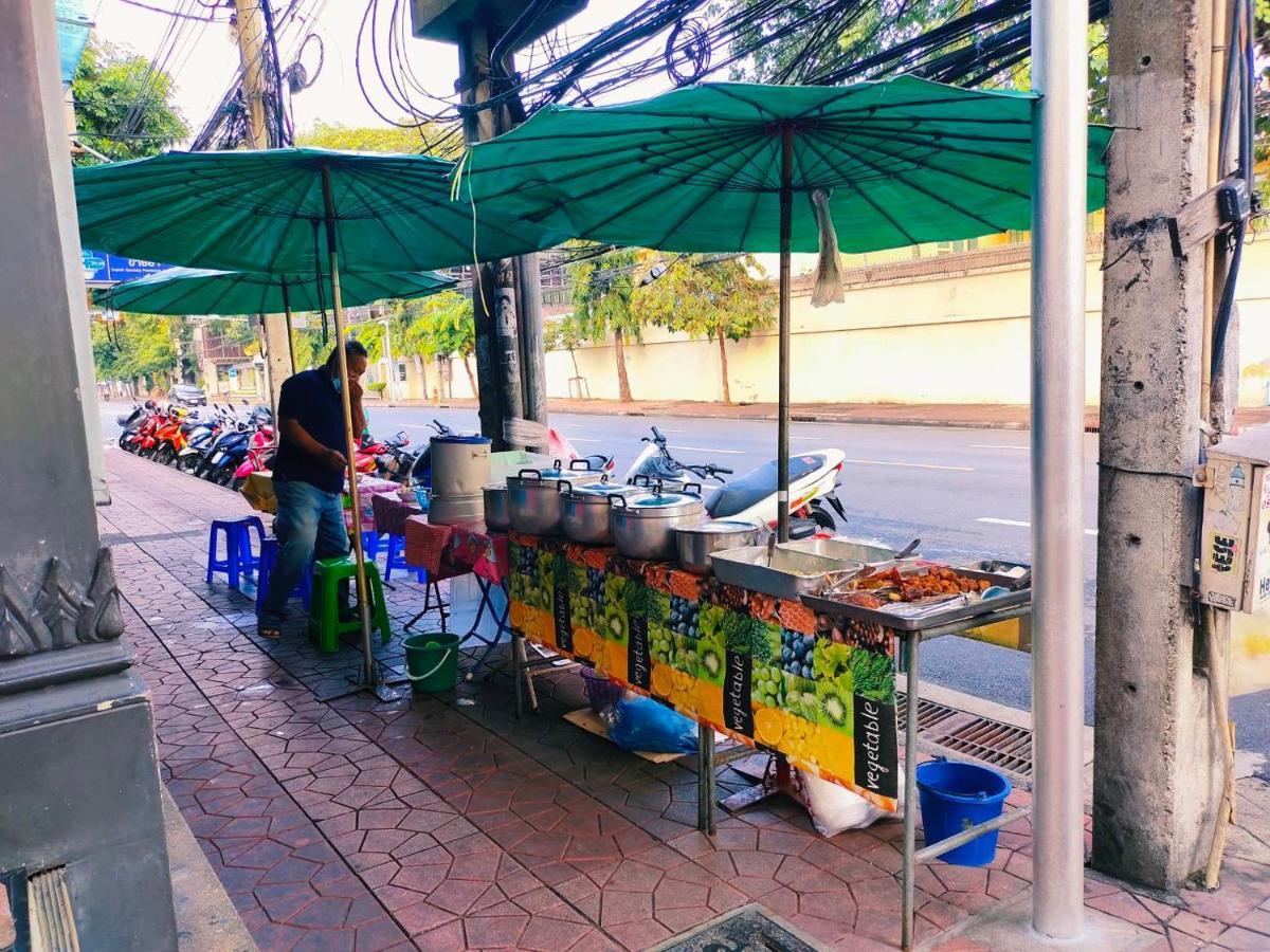 Hotel Bbhouse Phra Athit Bangkok Esterno foto